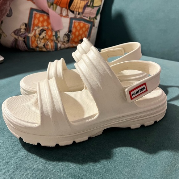 Hunter Slingback Sandals - Picture 4 of 5